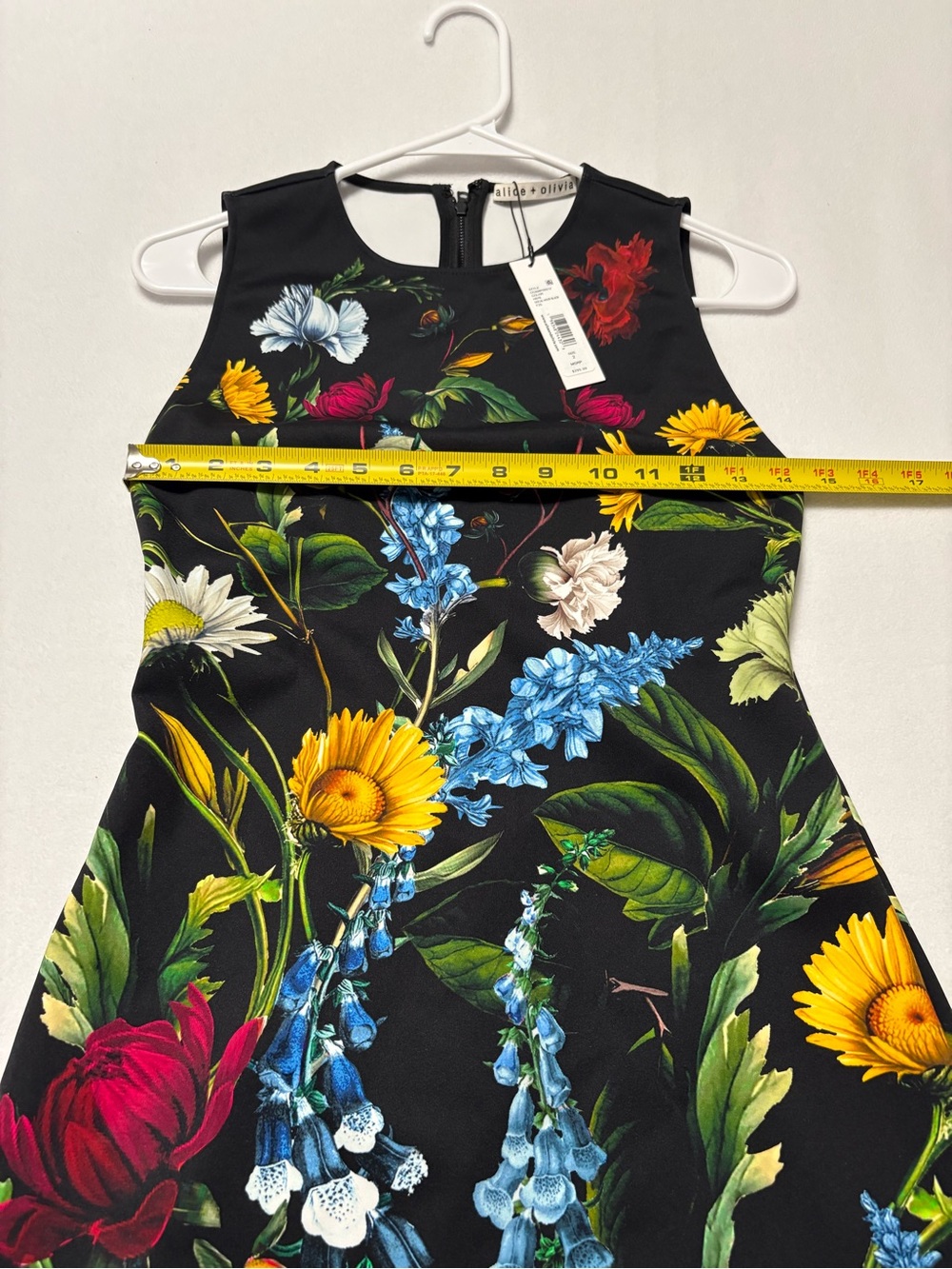 Alice + Olivia Wynell Floral Sleeveless Minidress - Picture 10 of 13